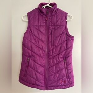 Women’s Under Armour vest XS.